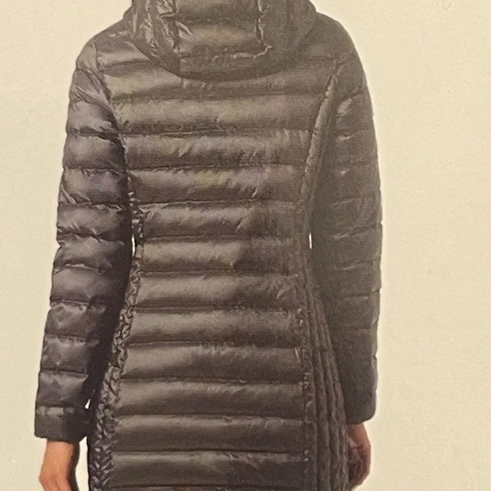 Adventure Women's Ultra Light Down Jacket - Picture 6 of 10